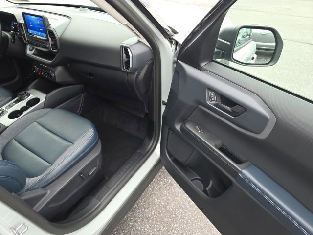 Certified 2022 Ford Bronco Sport Outer Banks w/ Tech Package image 13