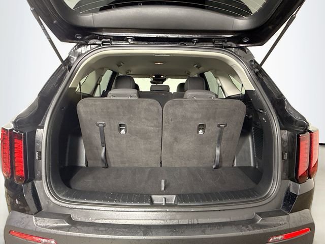 Used 2023 Kia Sorento LX image 23
