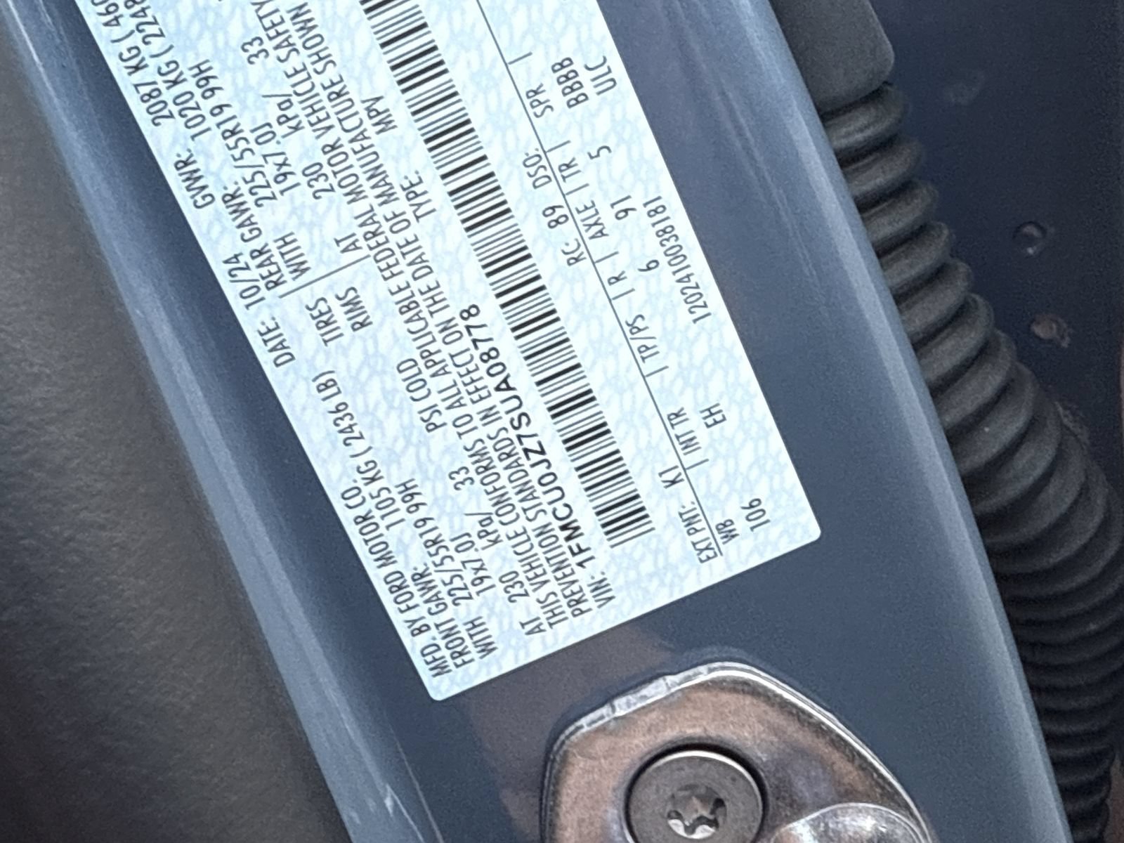 Certified 2025 Ford Escape Platinum FWD image 39