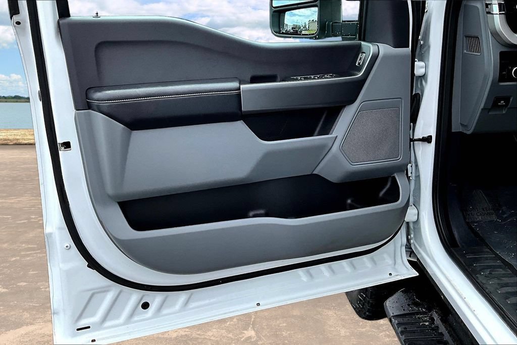 Certified 2025 Ford F250 XLT AWD/4WD image 22