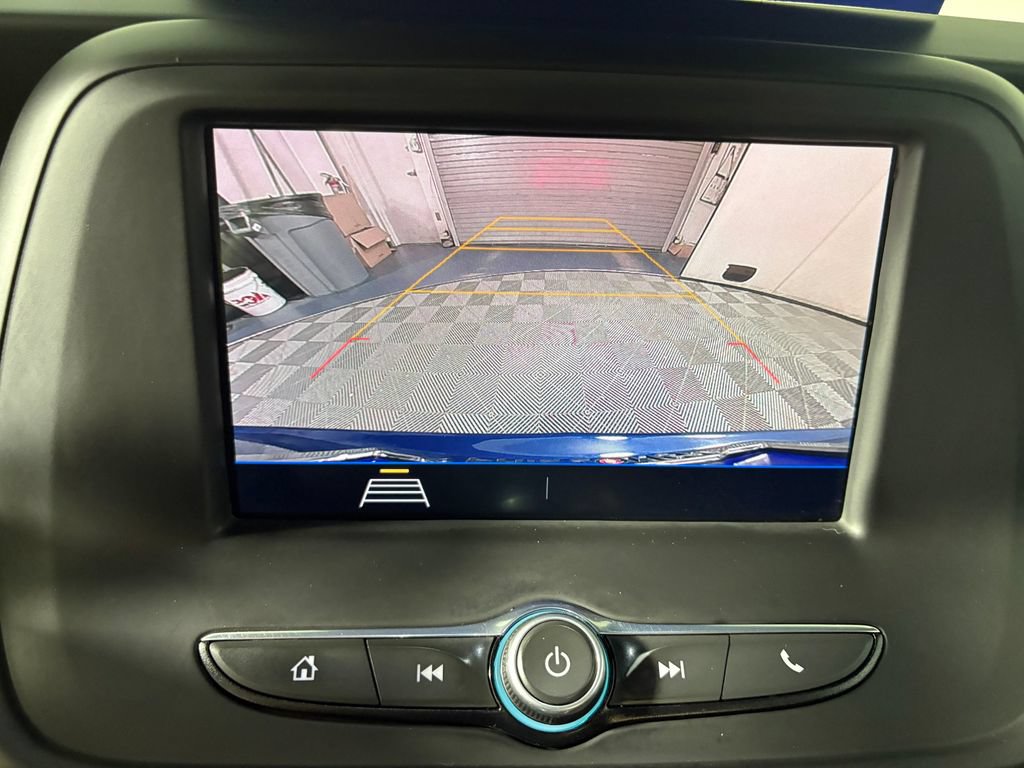Used 2020 Chevrolet Camaro LT RWD image 17