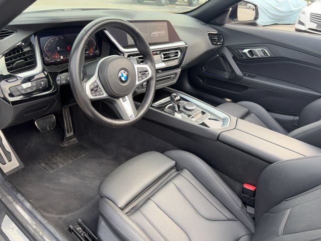 Used 2025 BMW Z4 sDrive30i RWD image 8