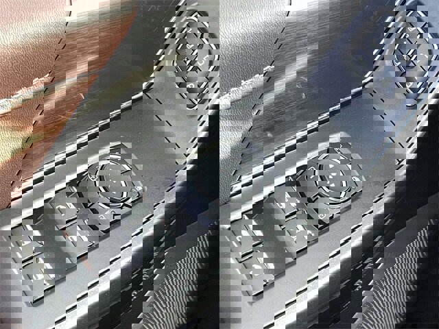 Certified 2023 Ford F150 Lariat w/ Equipment Group 502A High image 27