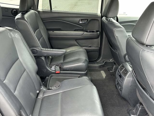 Used 2022 Honda Pilot Touring image 10