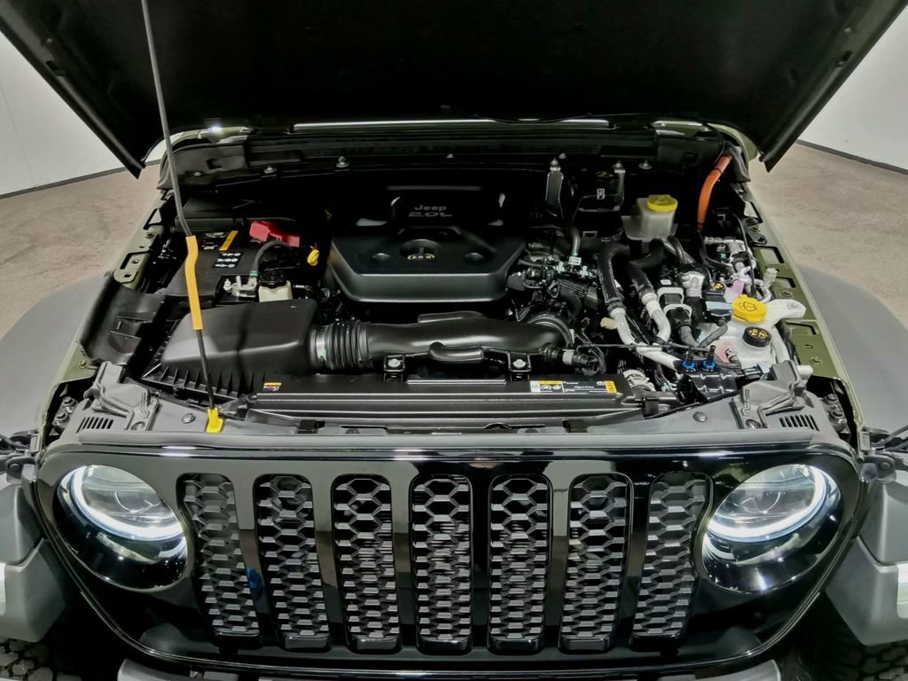 Used 2023 Jeep Wrangler Unlimited w/ Cold Weather Group AWD/4WD image 11