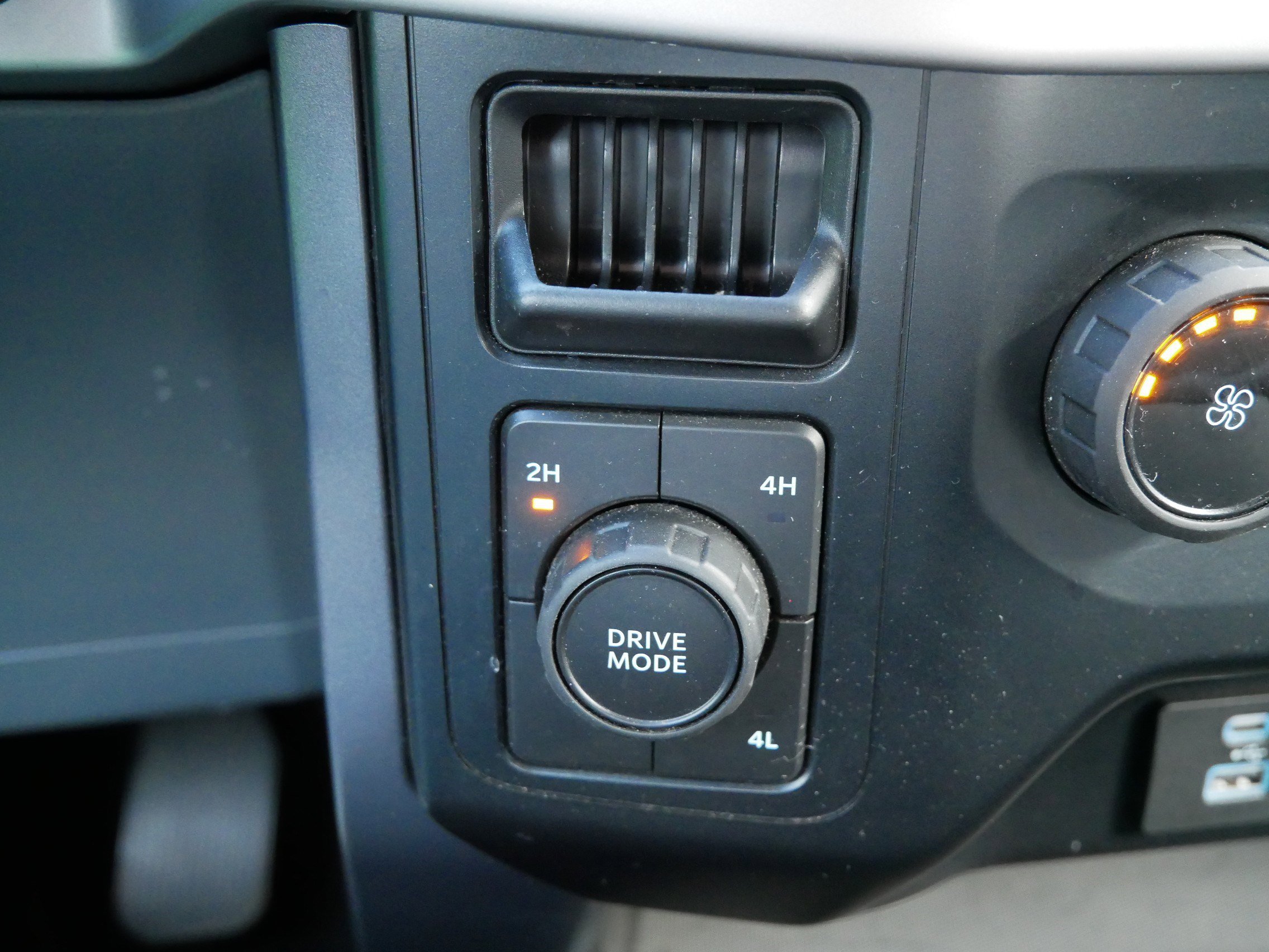 Certified 2023 Ford F150 XLT AWD/4WD image 31