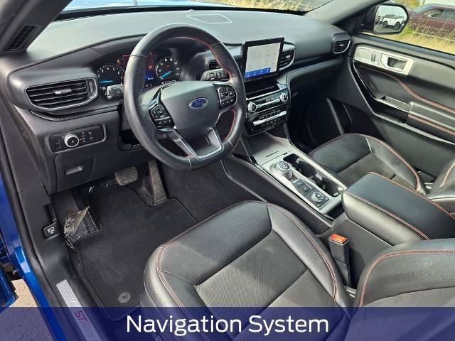 Certified 2023 Ford Explorer ST-Line AWD/4WD image 3