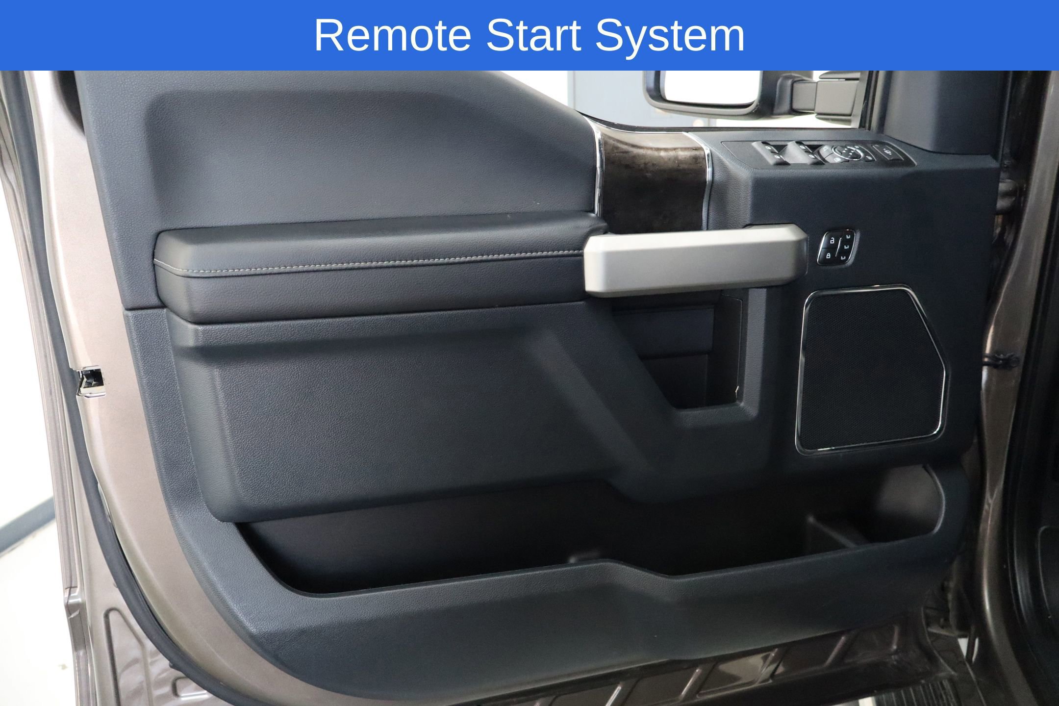 Certified 2022 Ford F250 Lariat w/ Lariat Value Package image 27