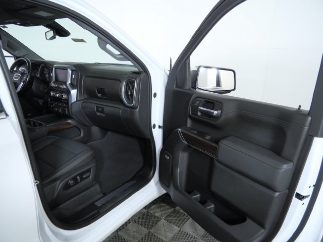 Used 2022 GMC Sierra 1500 SLT w/ SLT Premium Plus Package AWD/4WD image 11