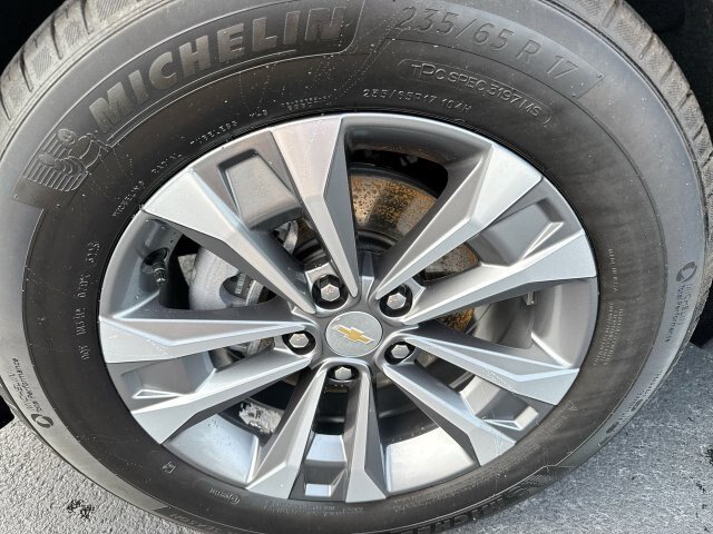 Used 2026 Chevrolet Equinox LT AWD/4WD image 10