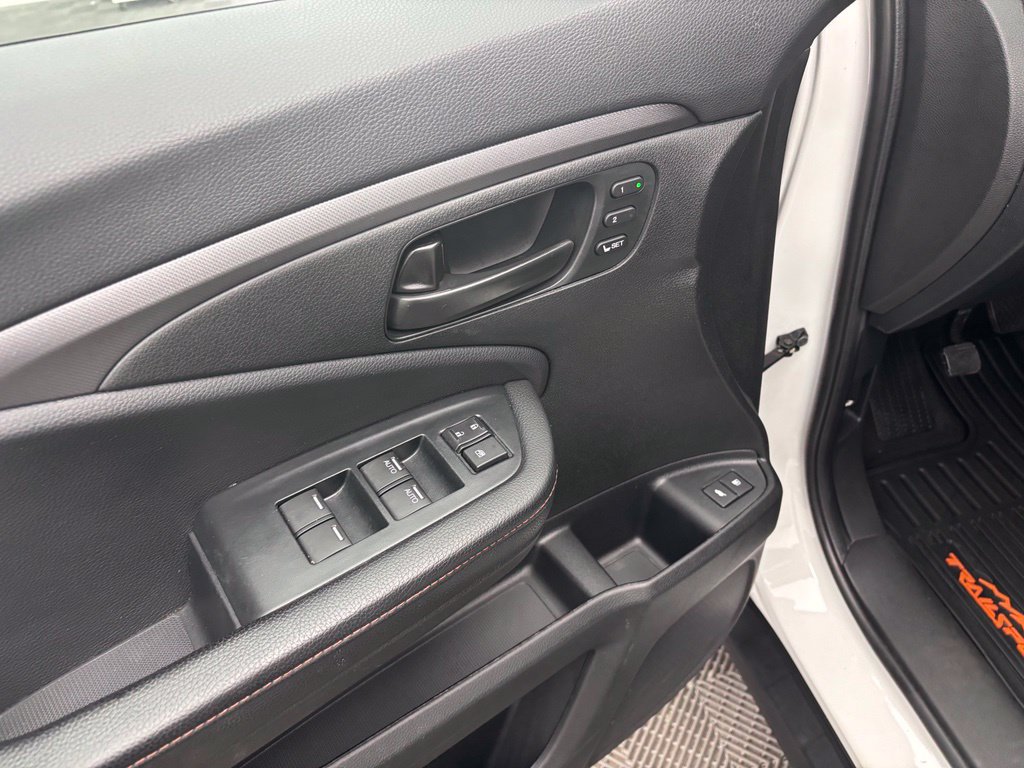 Used 2023 Honda Passport TrailSport image 19