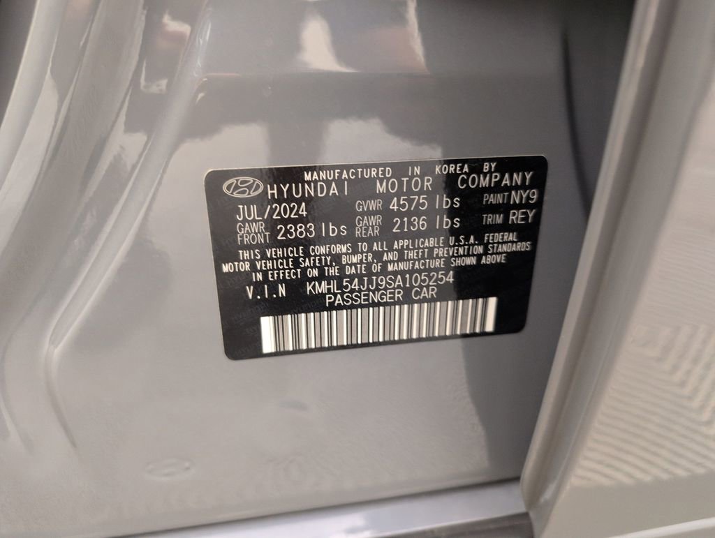 Used 2025 Hyundai Sonata Limited FWD image 42