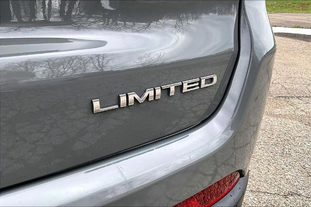 Used 2023 Jeep Compass Limited AWD/4WD image 10