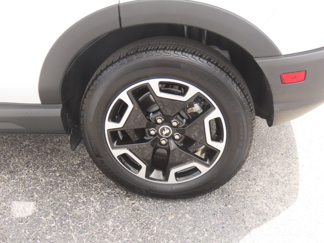 Certified 2024 Ford Bronco Sport Outer Banks AWD/4WD image 17