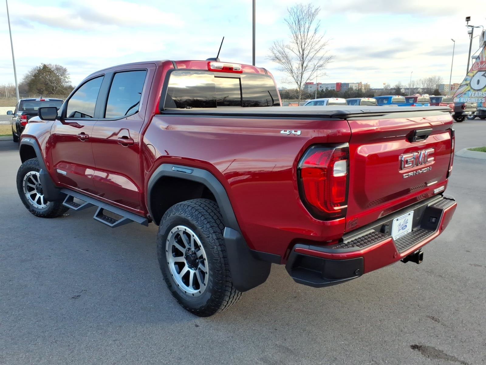 Used 2025 GMC Canyon Elevation w/ Convenience Package image 3