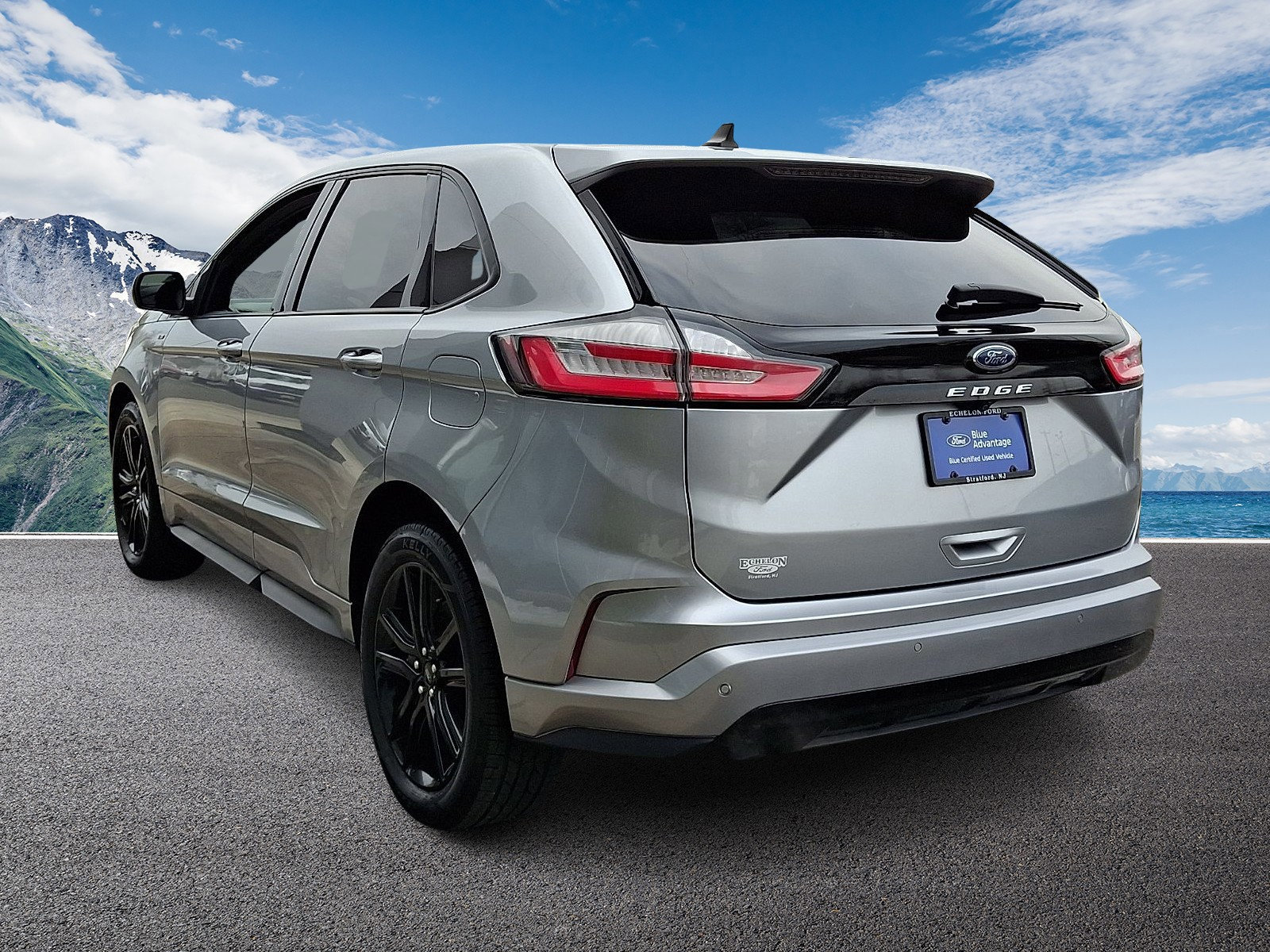 Certified 2022 Ford Edge ST-Line image 2
