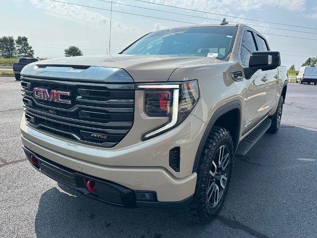 Used 2023 GMC Sierra 1500 AT4 w/ Technology Package AWD/4WD image 4