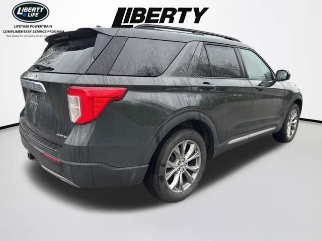 Certified 2022 Ford Explorer XLT w/ Equipment Group 202A AWD/4WD image 8