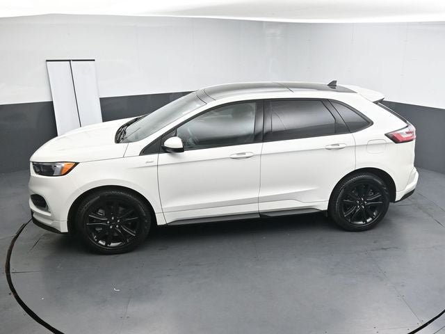 Certified 2024 Ford Edge ST-Line w/ Class II Trailer Tow Package AWD/4WD image 22