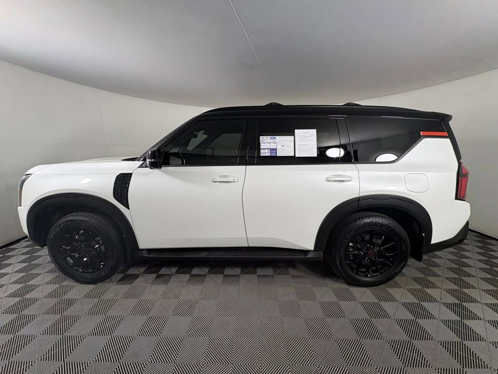Used 2025 Nissan Armada PRO-4X image 2