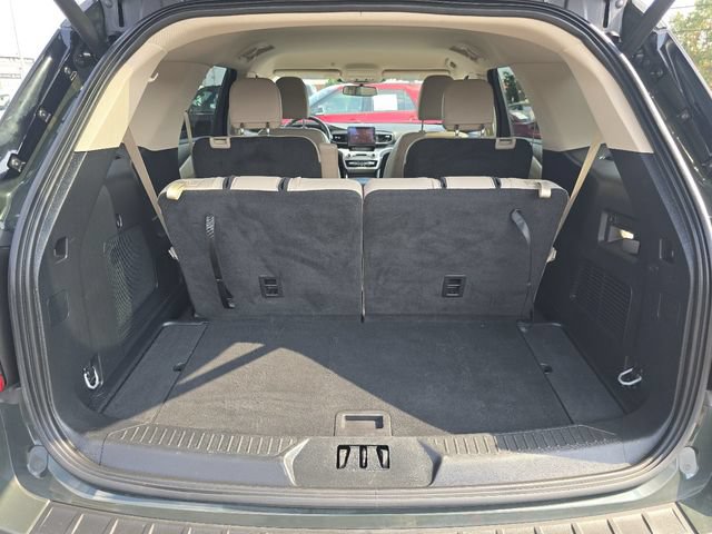 Certified 2023 Ford Explorer XLT w/ Equipment Group 202A AWD/4WD image 17