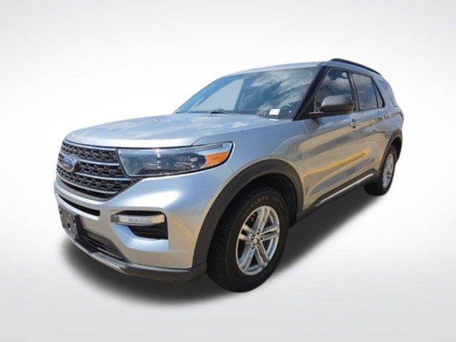 Certified 2022 Ford Explorer XLT w/ Equipment Group 202A AWD/4WD image 6