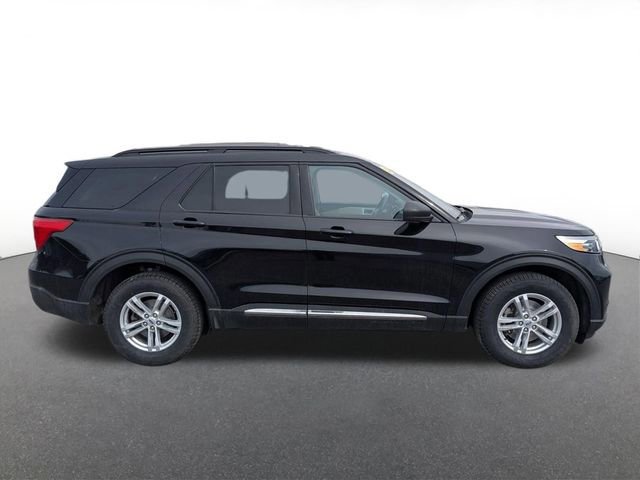 Certified 2023 Ford Explorer XLT w/ Class IV Trailer Tow Package image 4