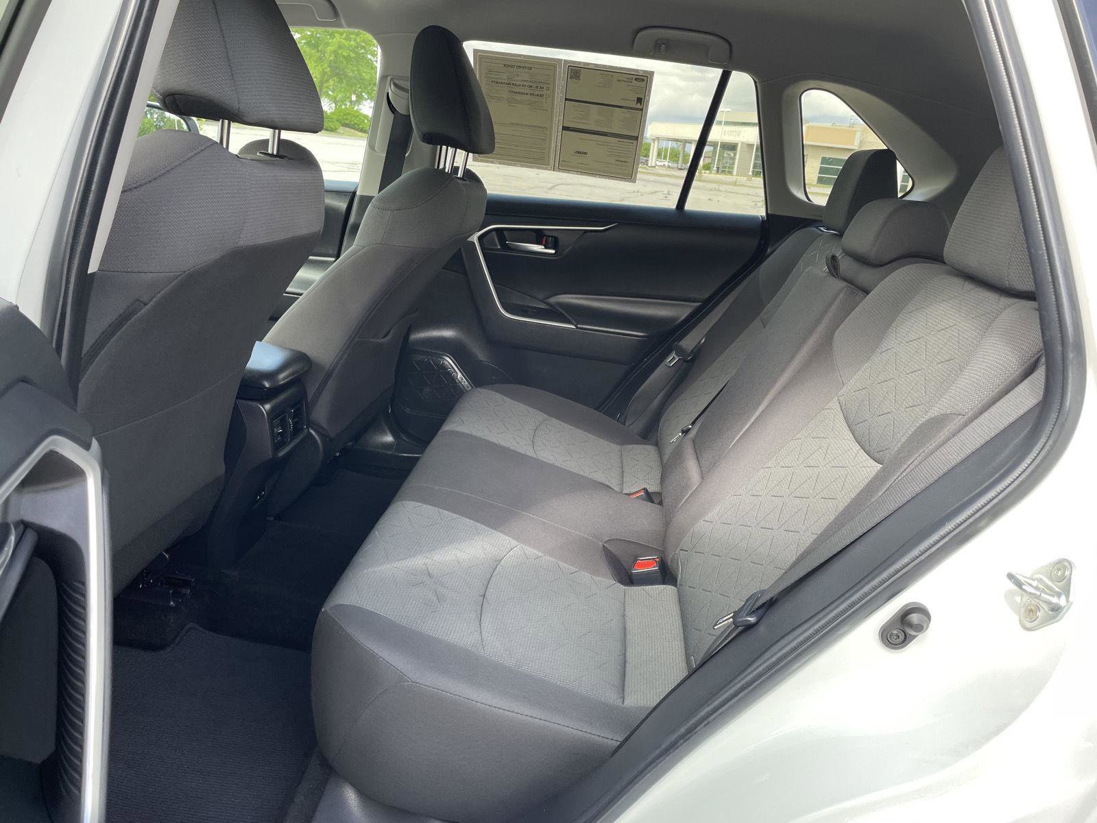 Used 2023 Toyota RAV4 XLE AWD/4WD image 20