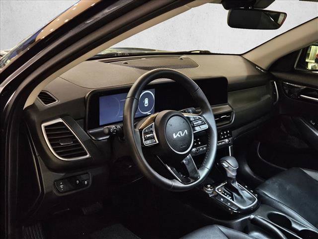 Used 2026 Kia Seltos EX FWD image 9