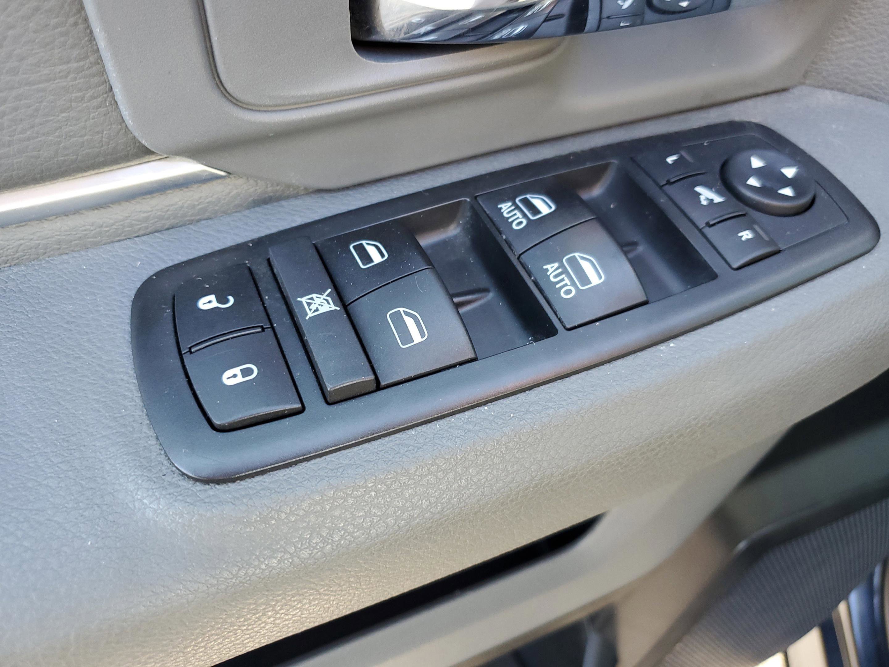 Used 2018 RAM 1500 Big Horn AWD/4WD image 18