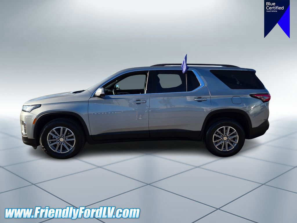 Used 2023 Chevrolet Traverse LT image 2