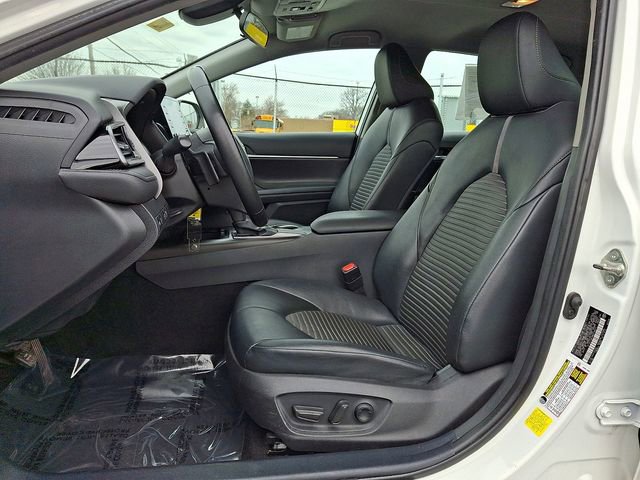 Used 2021 Toyota Camry SE FWD image 13