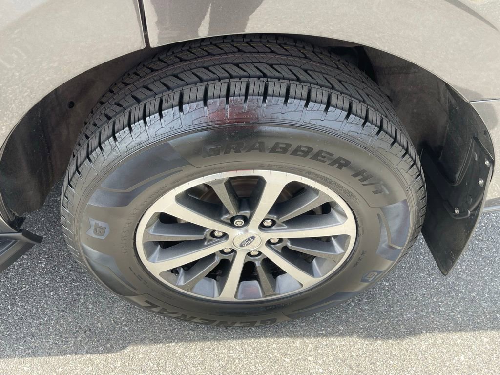 Certified 2020 Ford Expedition XLT image 7