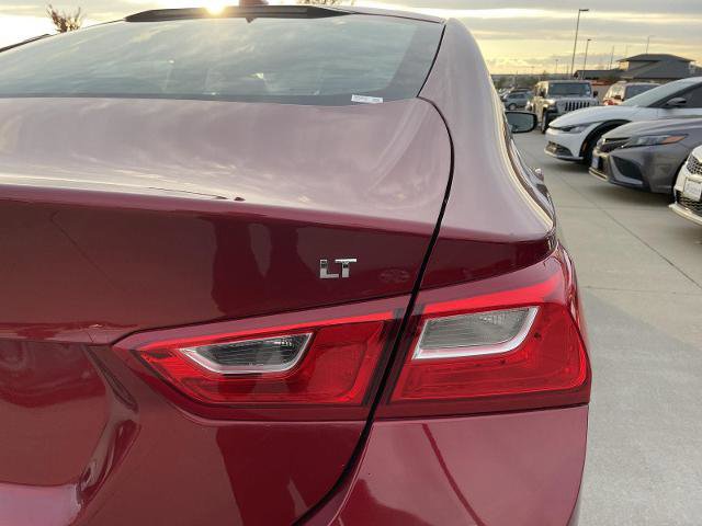 Used 2018 Chevrolet Malibu LT w/ Leather Package image 37