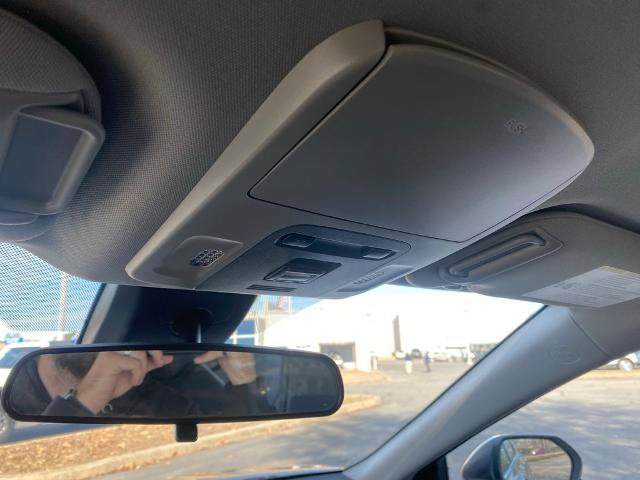 Used 2021 Toyota Camry SE image 24