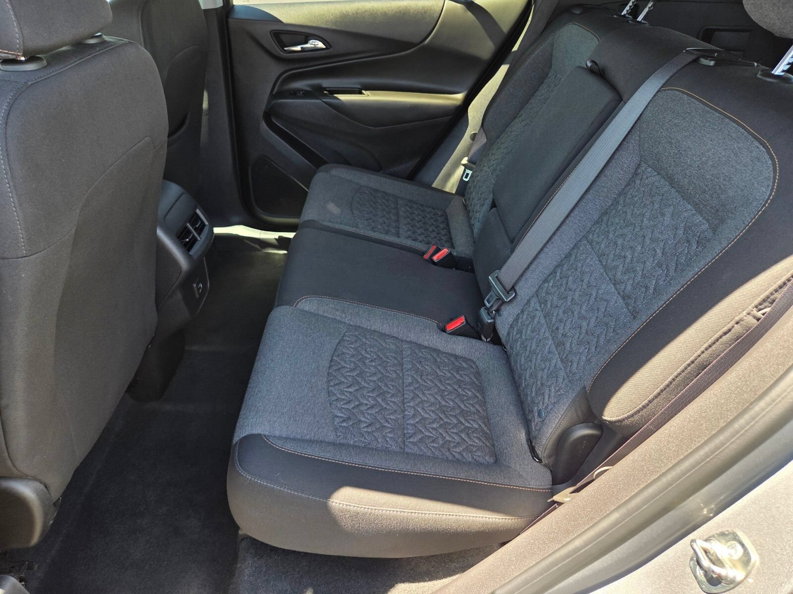 Used 2024 Chevrolet Equinox LT FWD image 11