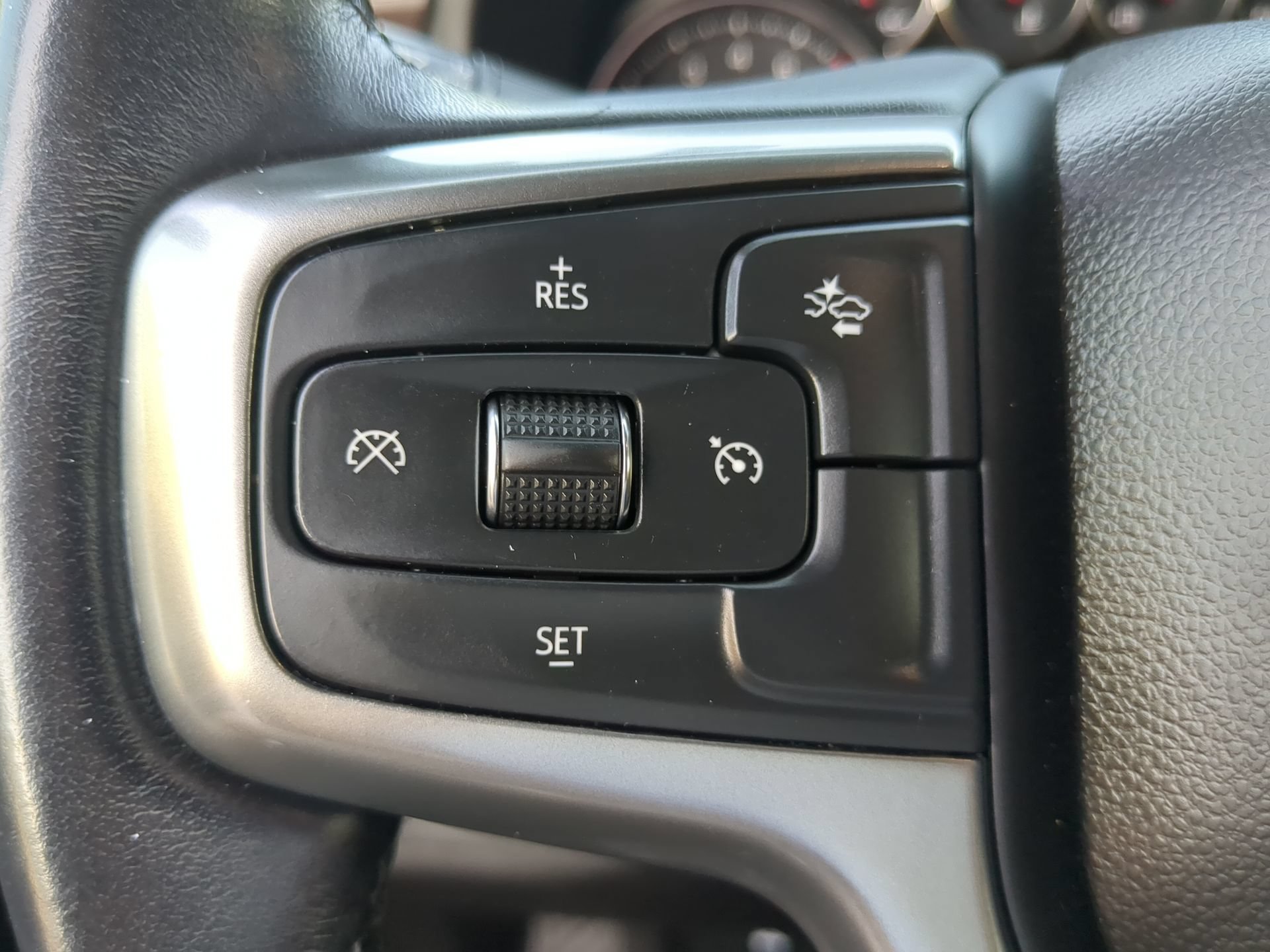 Used 2021 Chevrolet Suburban LT RWD image 65