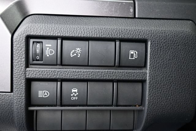 Used 2025 Toyota 4Runner SR5 AWD/4WD image 25