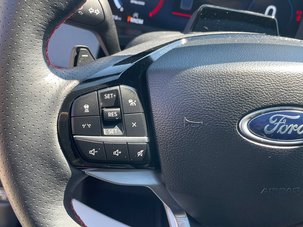 Certified 2025 Ford Explorer ST AWD/4WD image 19