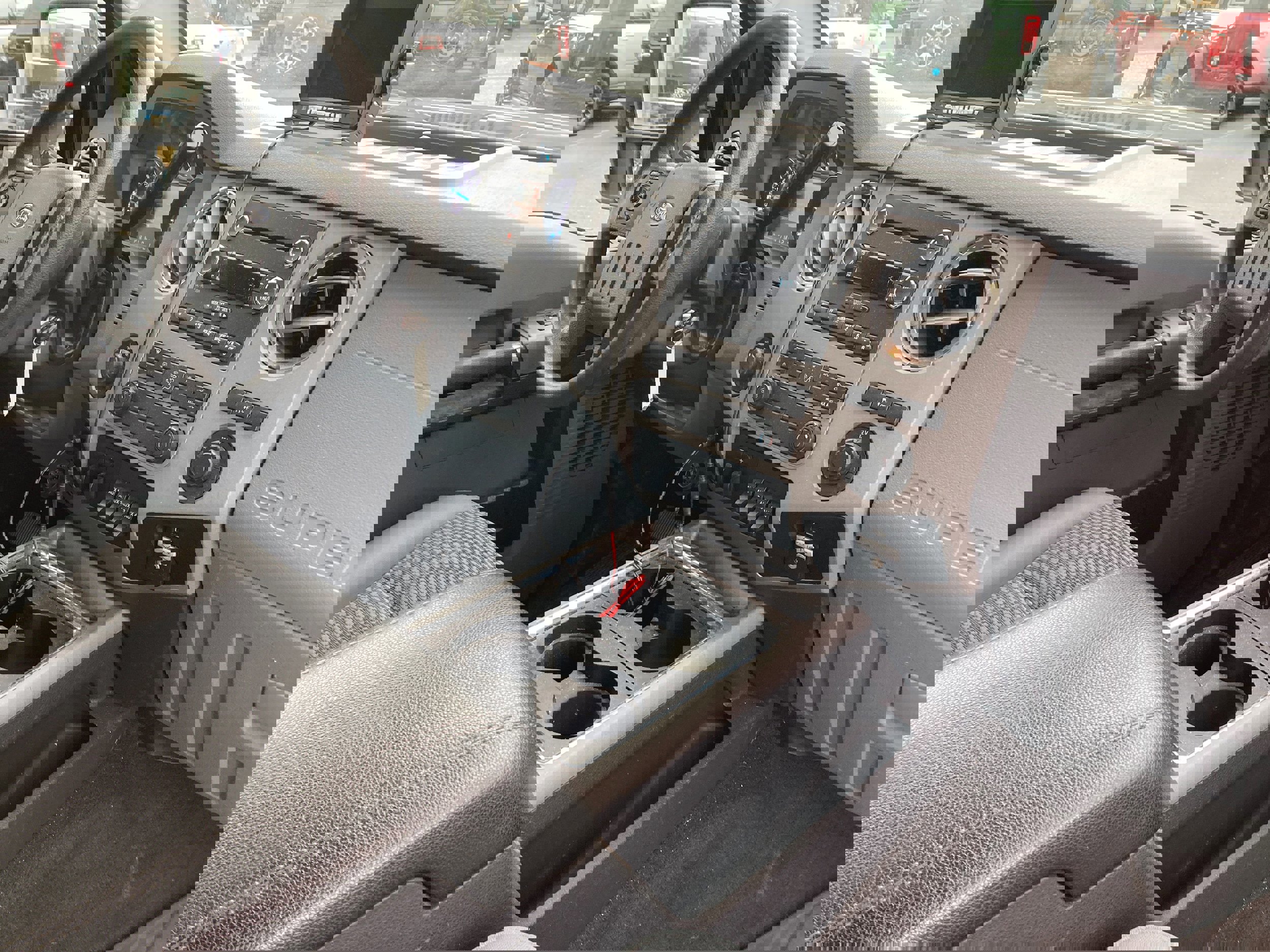 Certified 2016 Ford F250 XLT w/ XLT Premium Package image 13