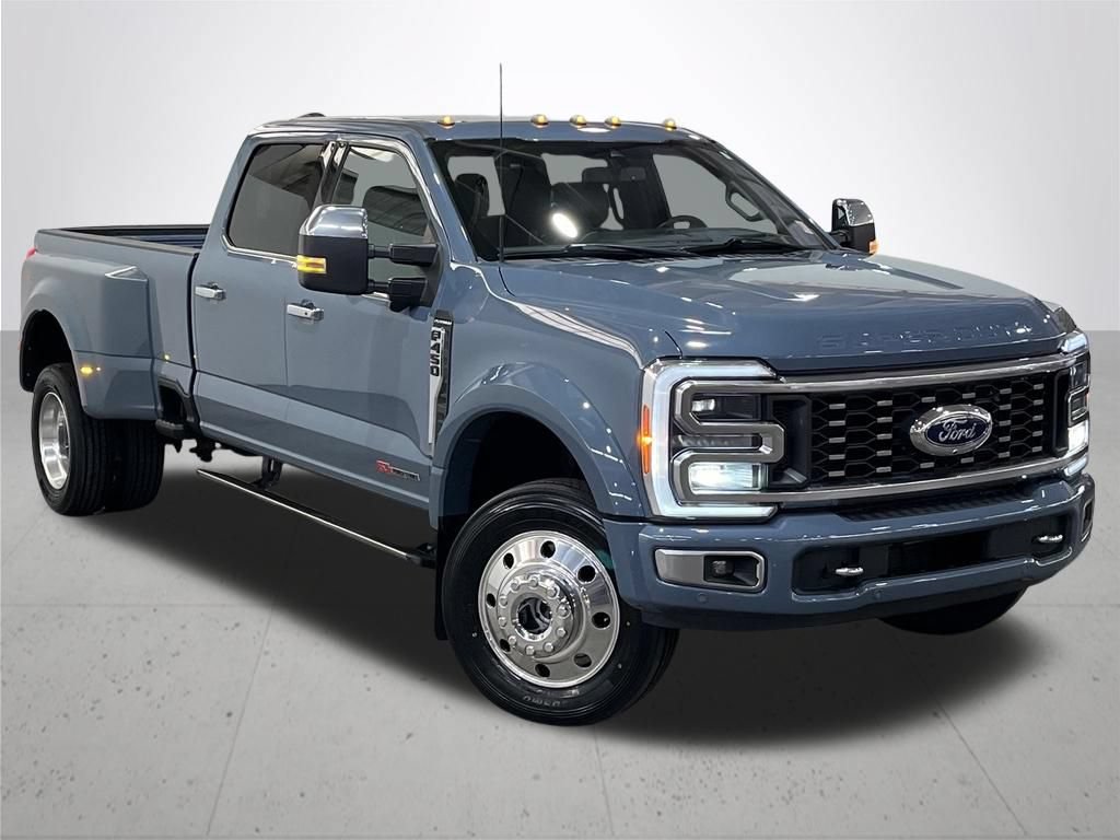 Certified 2023 Ford F450 Platinum w/ FX4 Off-Road Package AWD/4WD image 8