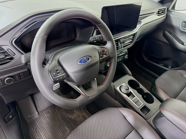 Certified 2023 Ford Escape ST-Line w/ Tech Pack #1 AWD/4WD image 11