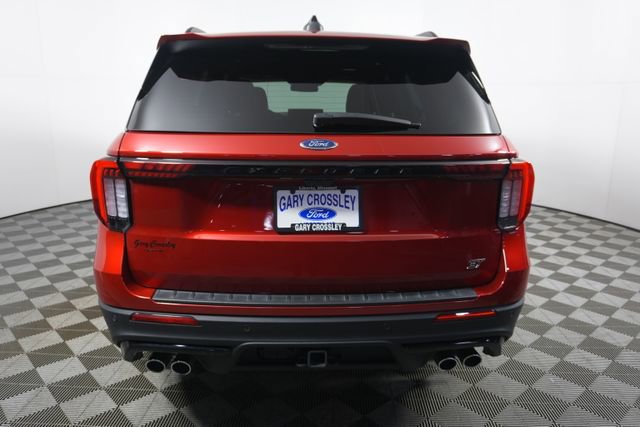 Certified 2025 Ford Explorer ST image 4