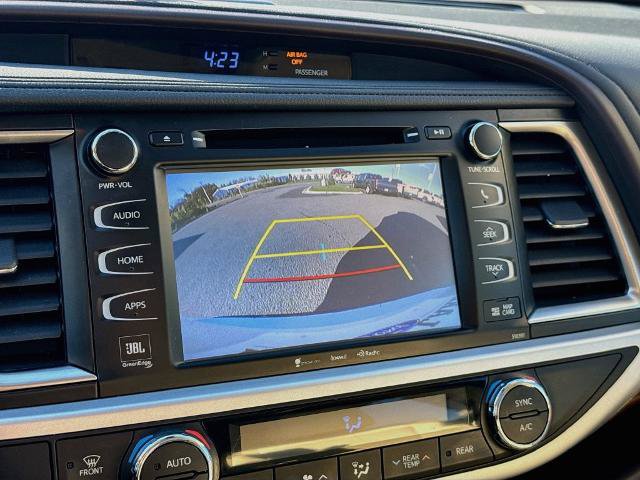 Used 2019 Toyota Highlander Limited AWD/4WD image 12