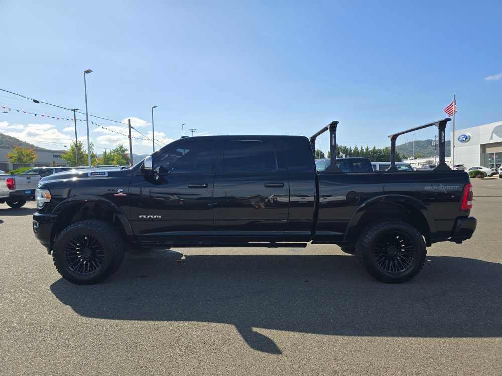 Used 2022 RAM 3500 Laramie AWD/4WD image 2