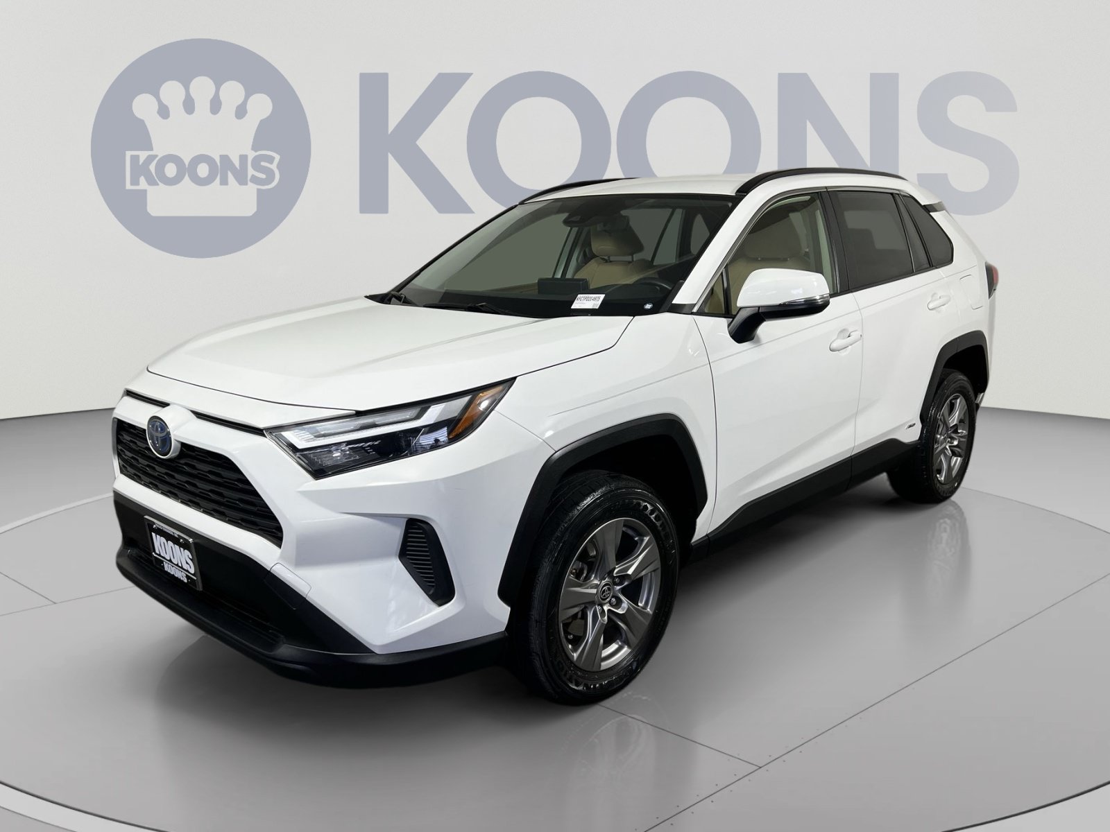 Used 2023 Toyota RAV4 LE AWD/4WD image 1