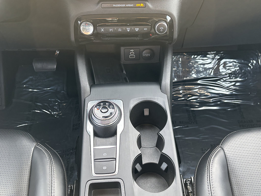 Certified 2024 Ford Escape Platinum AWD/4WD image 21