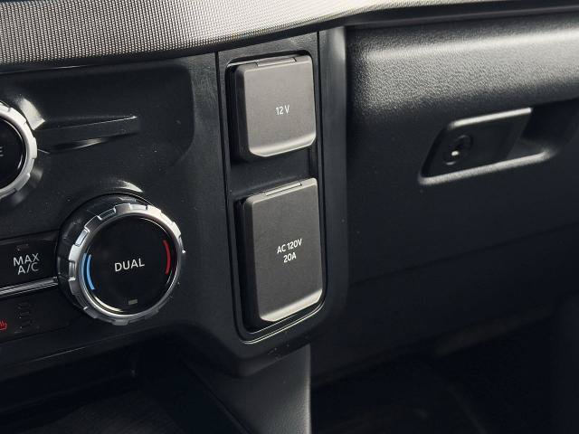 Certified 2024 Ford F350 Platinum AWD/4WD image 23