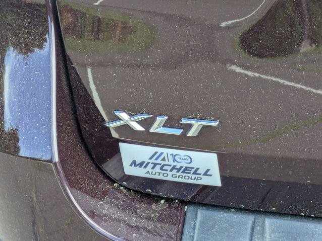 Certified 2022 Ford Explorer XLT w/ Equipment Group 202A AWD/4WD image 40