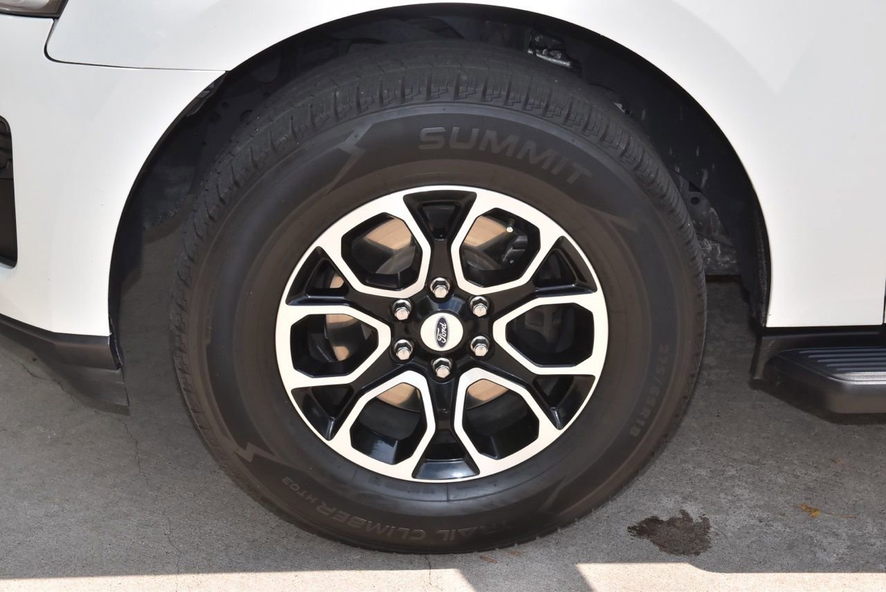 Certified 2022 Ford Expedition XLT image 40